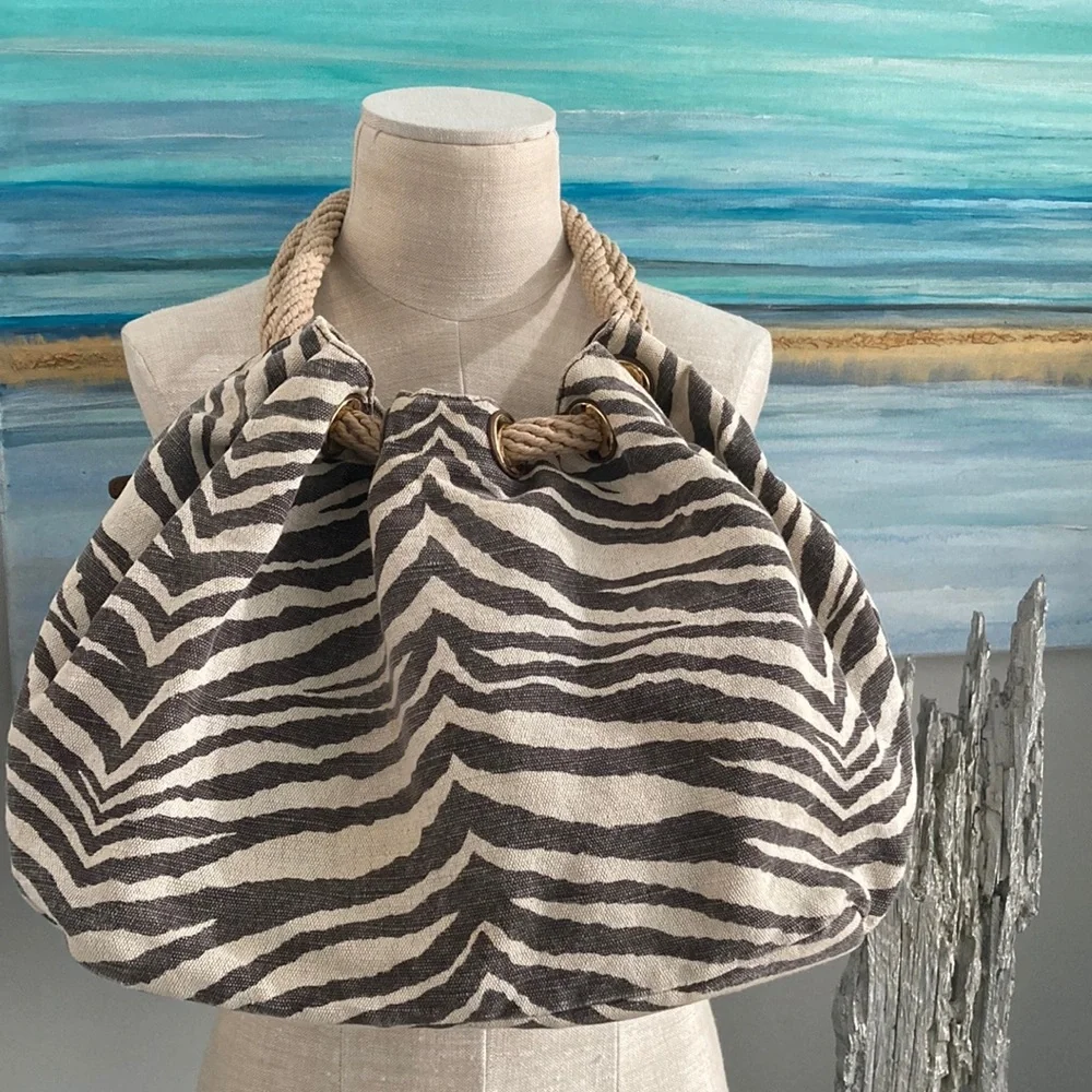MICHAEL KORS canvas zebra bag with ropes and golden details. - Picture 1 of 8
